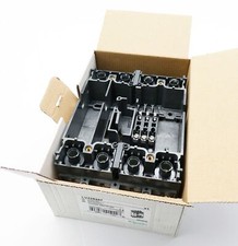 Schneider Electric Compact NSX100-250 LV429267 4P plug-in base -unused/original box-