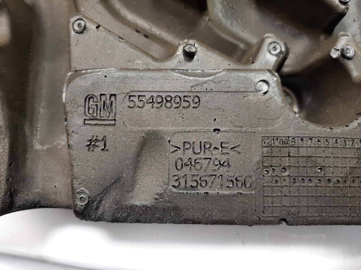 ポンタページ OPEL INSIGNIA B Grand Sport Z18 Engine Cover 55498959 1.6