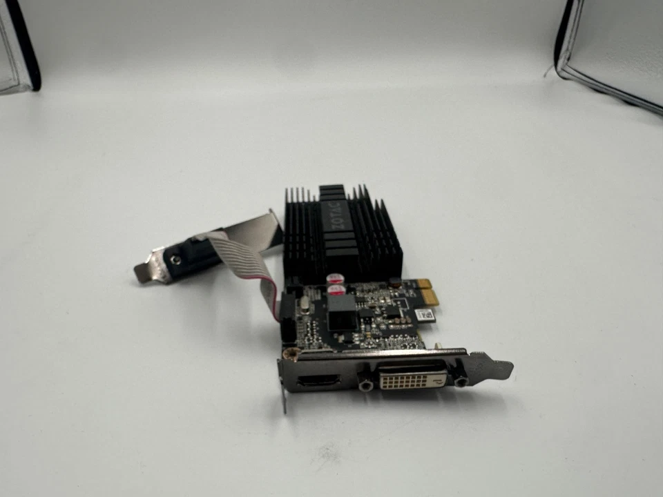 Zotac Nvidia Geforce GT 710 1 GB DDR3 PCI-E x1 Low Profile Desktop Video Card - Image 3 of 4