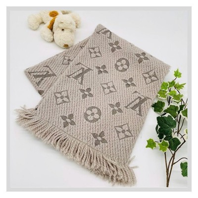 Wool Louis Vuitton M74742 Authentic Louis Vuitton M74742 Logo