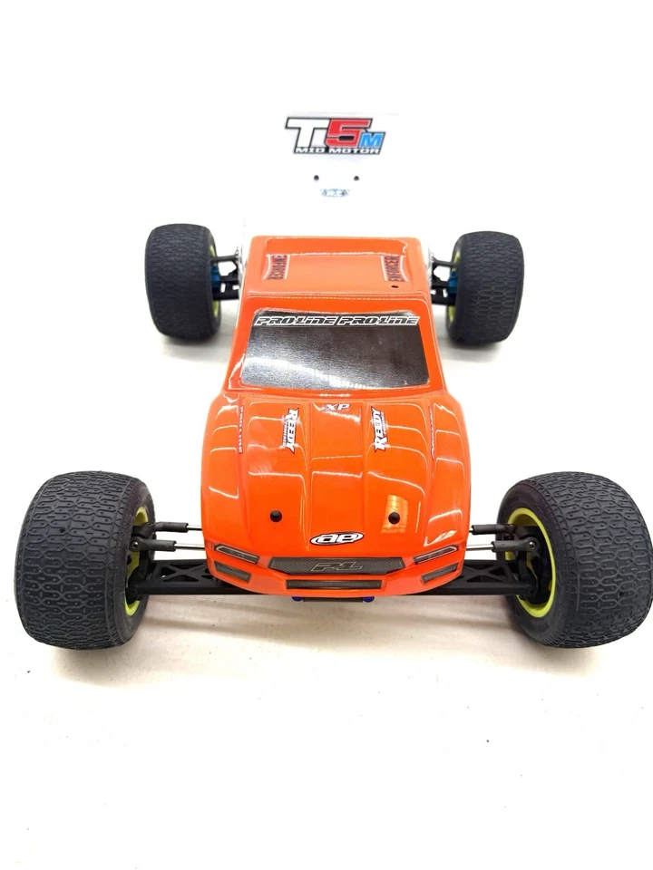 Team Associated T5M 1/10 2wd Stadium Truck Roller Slider Chassis w/ Body New - Image 4 of 4