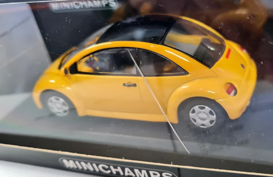 Minichamps 1/43  VW Beetle Concept 1994 Yellow 430 054001 Diecast Model Car - Image 2 of 4