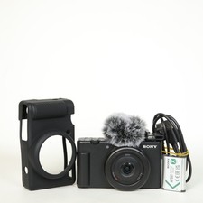 Sony ZV-1F 20.1MP Compact Camera With Accessories, Excellent Condition.