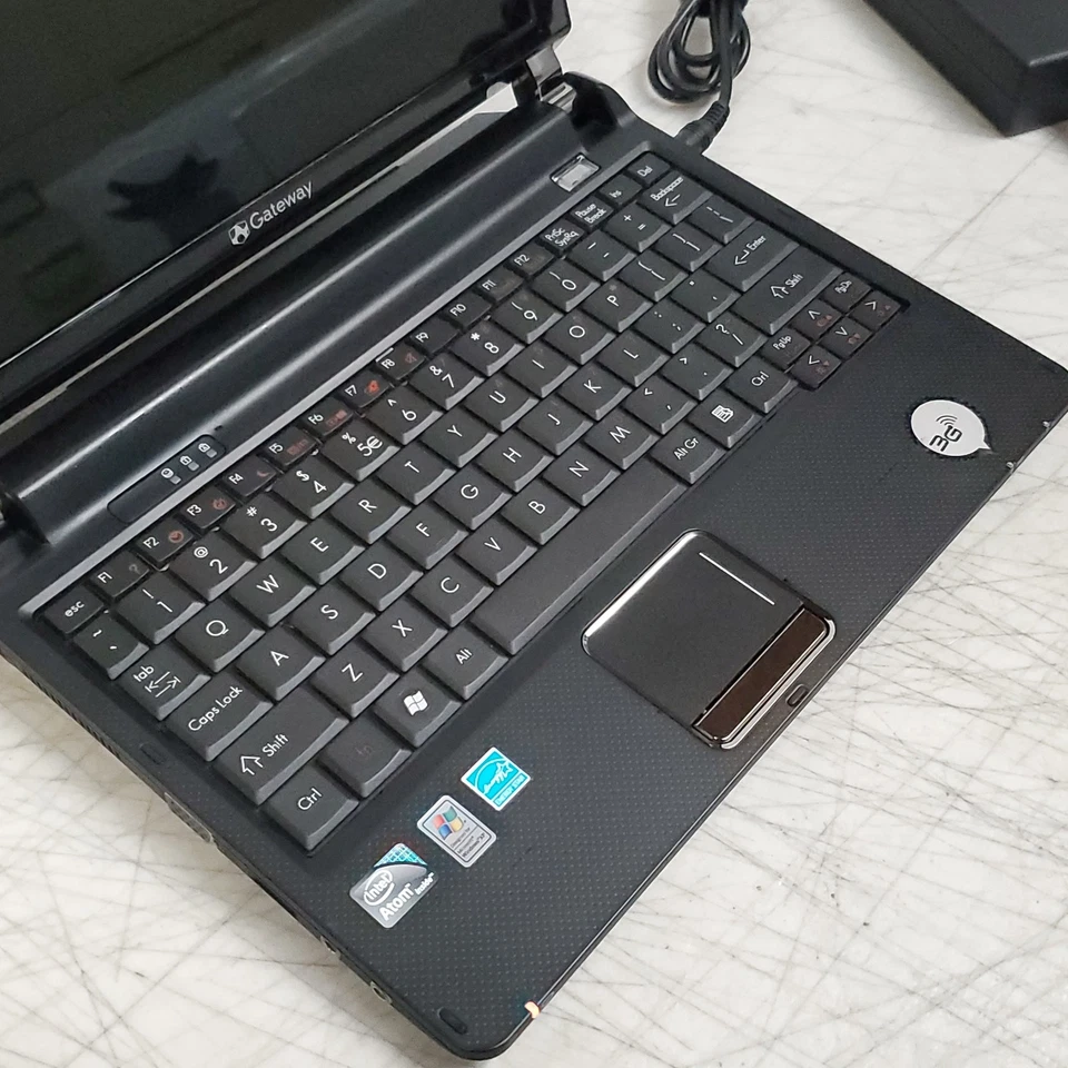 Netbook Gateway KAV60 2x Intel 1.6GHz 1GB RAM 160GB HDD, De colección Foto 4 de 4