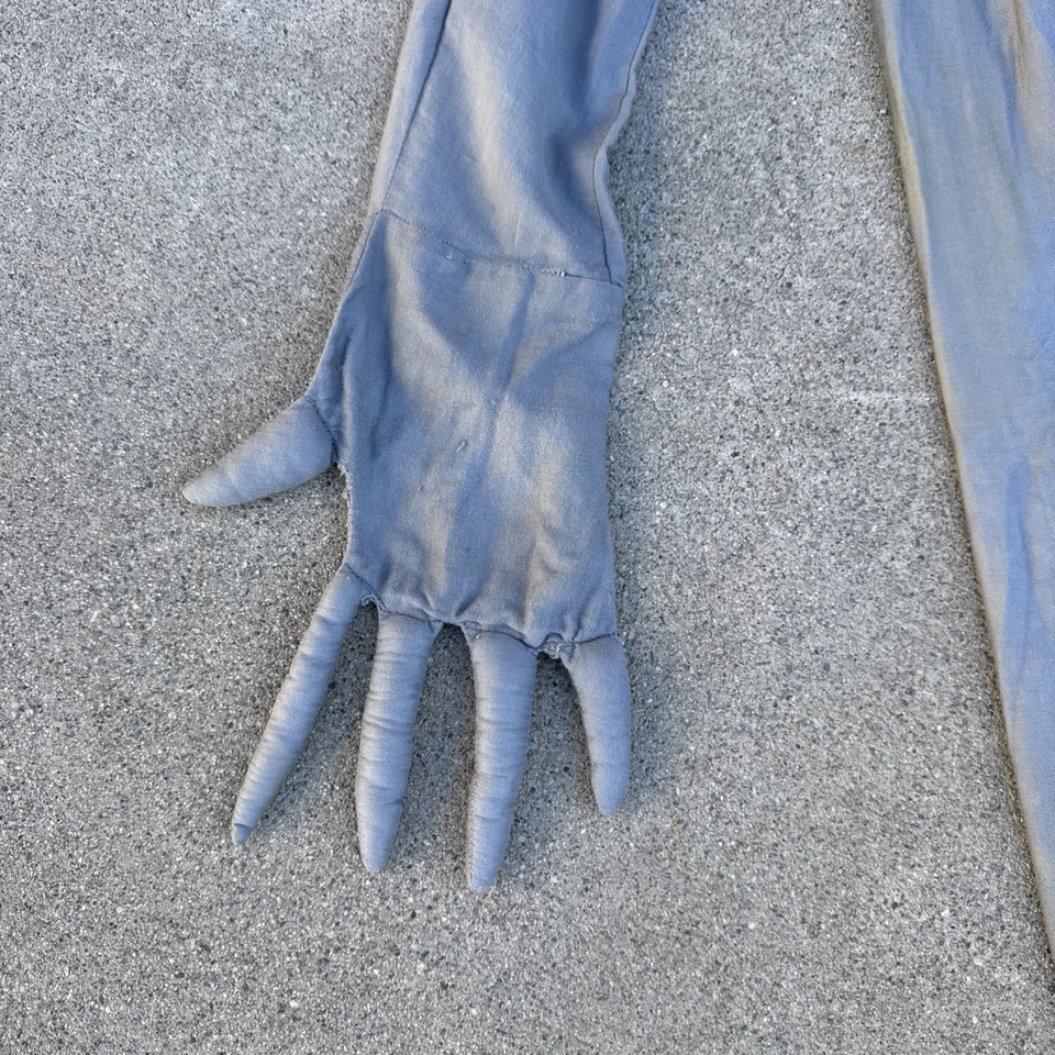 Antique 1920s Grey Jumpsuit With Molded Hands Alien  Halloween Costume  Vintage - Image 3 of 4