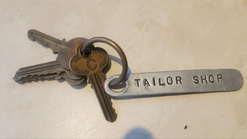 RARE VINTAGE THOMASTON MAINE STATE PRISON JAIL GUARD TAILOR SHOP KEYS KEY TAG
