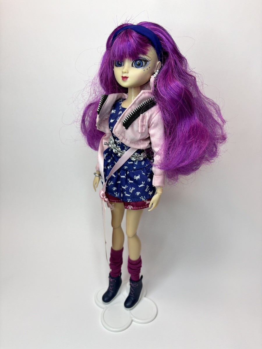 Zeenie Dollz Eco-Warrior Sini Doll W/ Stand | eBay