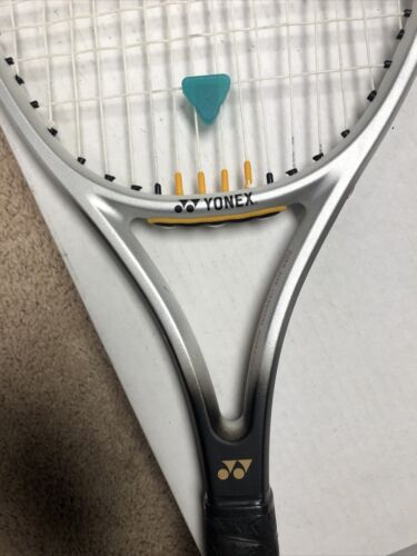 Racchetta da tennis Yonex SRQ Ti 600 lunga 110 testa 4 3/8 impugnatura - Foto 3 di 16