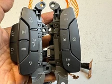 2008-2013 CHEVROLET TAHOE STEERING  WHEEL CRUISE CONTROL SWITCH OEM