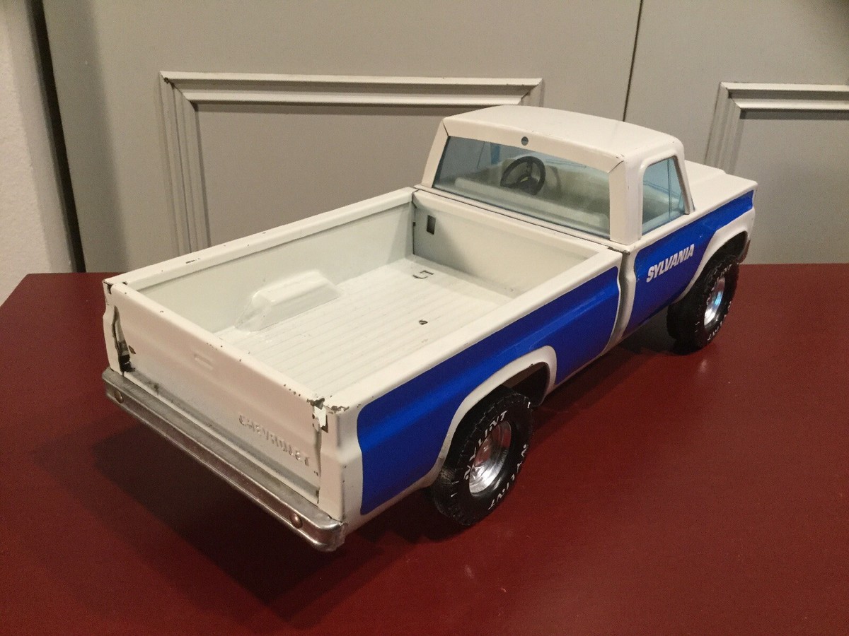 Vintage Nylint Sylvania Chevy Pickup Truck With Opening Vintage Nylint Sylvania Chevy Pickup Truck With Opening