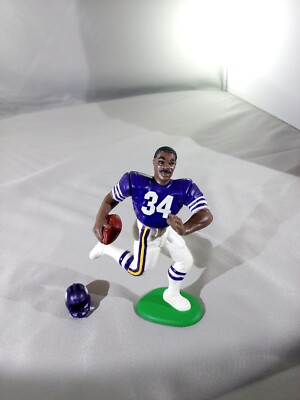 1990 Hershel Walker Loose NFL Action Figure with Helmet & Card