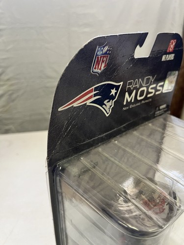 Randy Moss New England Patriots McFarlane Figure NFL Series 17 - Picture 5 of 7