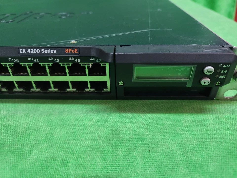 Juniper EX4200-48T 48-Port 4200 Series 8PoE W/ 2x EX-PWR-320-AC PSU - Image 2 of 4