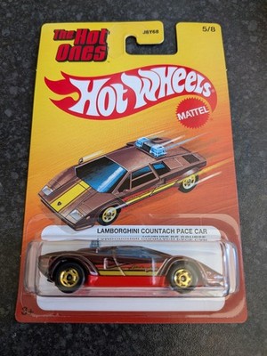 2026 Hot Wheels Hot Ones Lamborghini Countach Pace Car 5/8