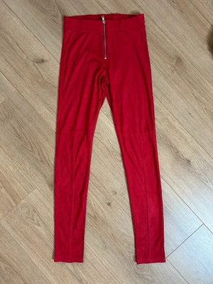 Legging suédine rouge avec zip taille 36 - Photo 1/4