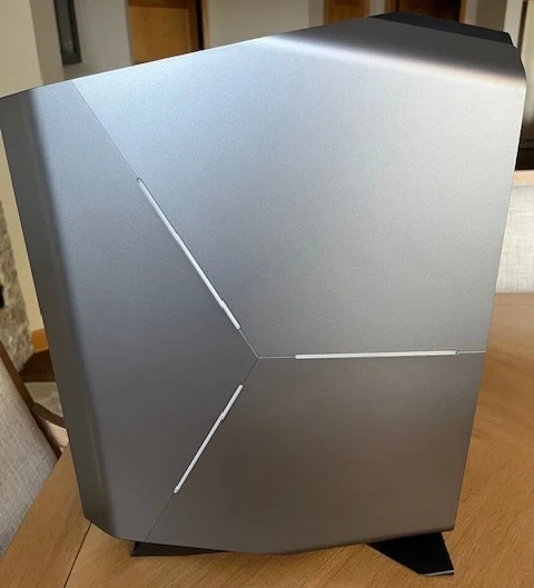 Alienware Aurora R7:  i7-8700@3.20GHz-16GB RAM-NVIDIA GXT 1080-250GB SSD-1TB HD  - Image 3 of 4