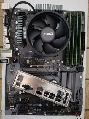 Mainboard & CPU Bundle: B450 Pro4 Ryzen 5 2400G 32GB DDR4