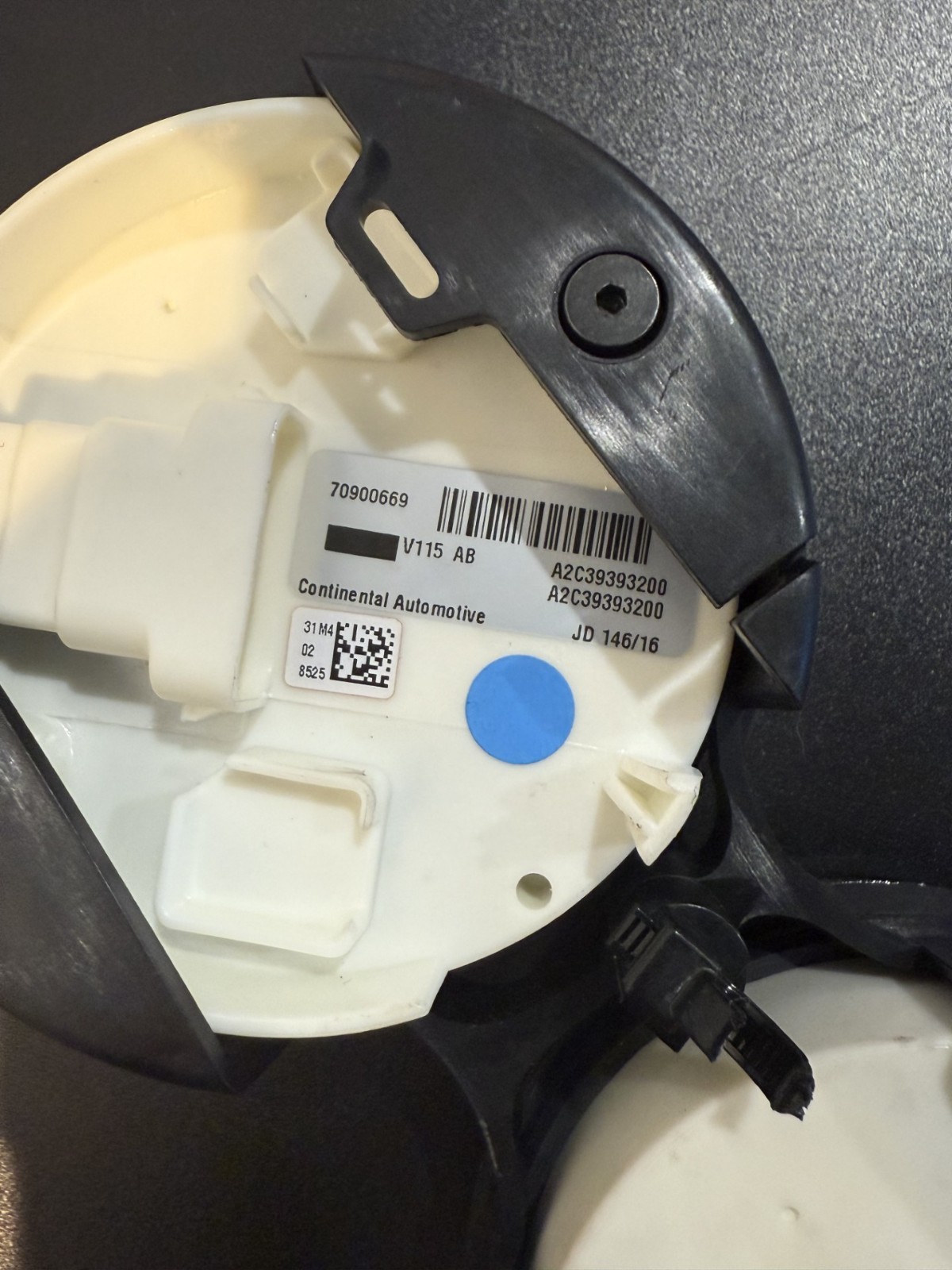 2016-17 HD DYNA LOW RIDER S SPEEDO & TACH GAUGES & GAUGE MOUNT 67000011 70900669