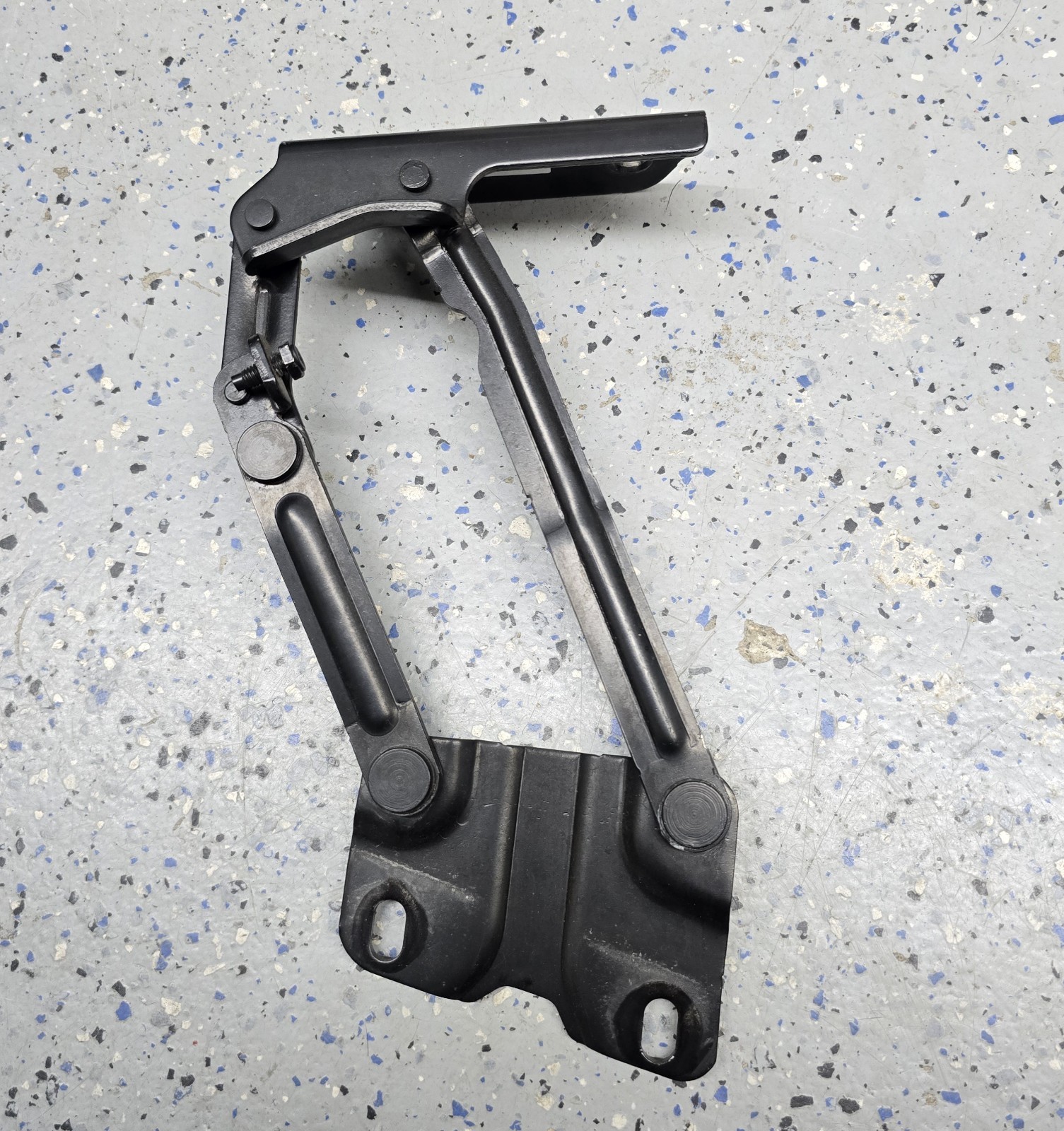 Lamborghini Revuelto Left Hinge 4T0827301B
