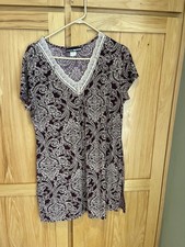 Studio Donatella Nightie Nightgown Women  s Med Wine Color Paisley W Lace Euc