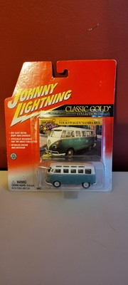 Johnny Lightning WHITE LIGHTNING Classic Gold Volkswagen 21 Window VW Samba Bus