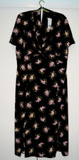 Abito Dorathy Perkins nero floreale 20