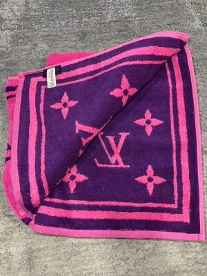 Louis Vuitton Drap Bain Hot Pink Purple Monogram Classic Logo Bath