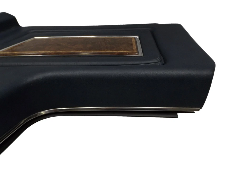 1979-1985 Oldsmobile Toronado RH Interior Quarter Trim Panel Used OEM — 第 4/4 张图片