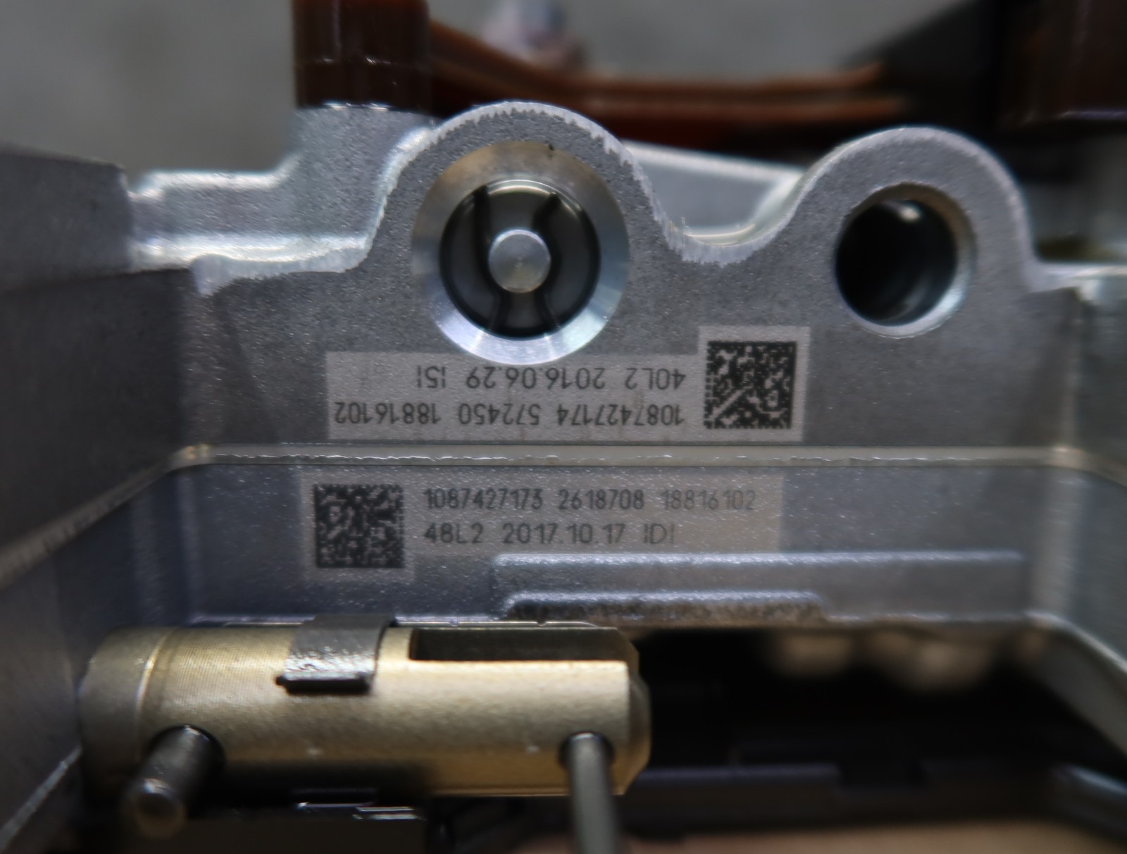 Maserati Quattroporte S Q4 2014-2021 Valve body