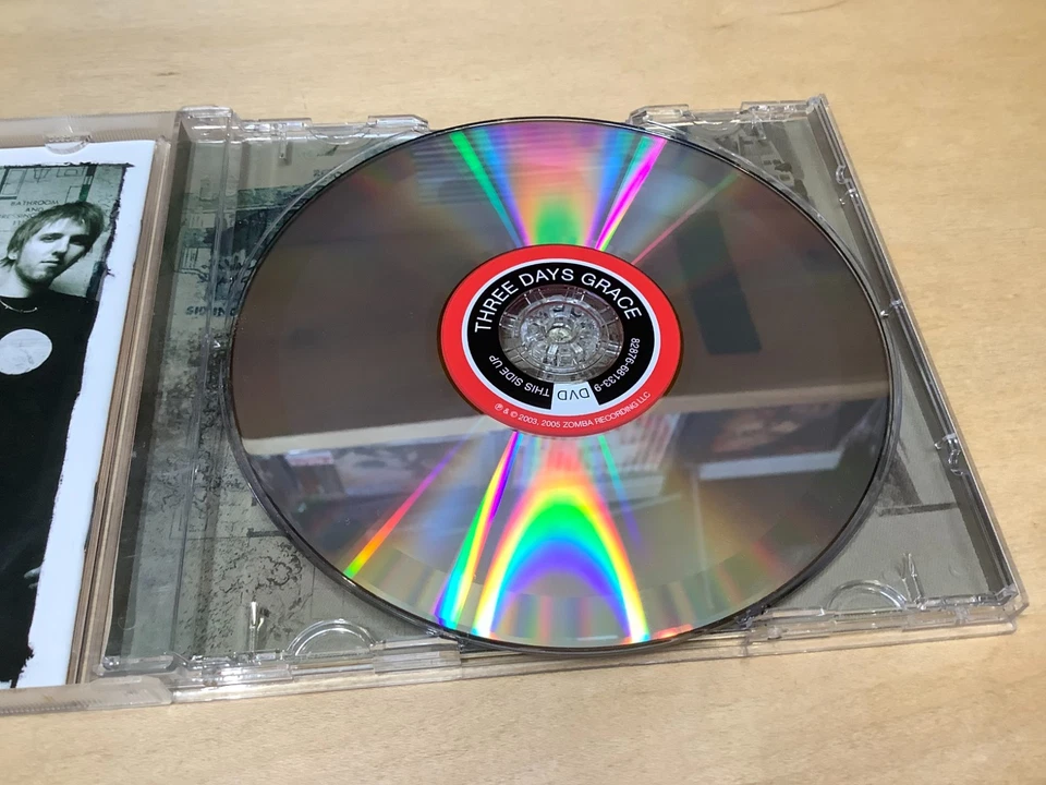Three Days Grace – Three Days Grace CD/DVD Dualdisc Stereo 5.1 Surround Sound Foto 4 de 4