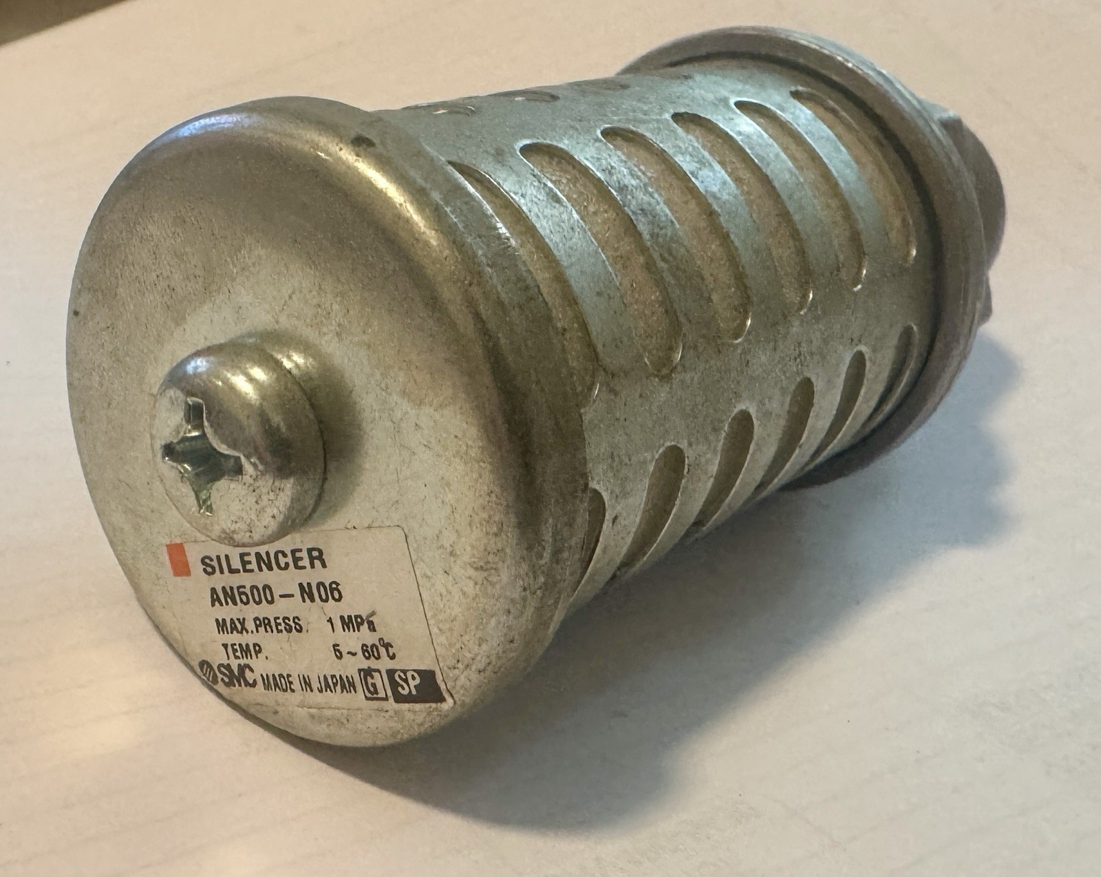 SMC AN500-N06 Pneumatic Silencer 3/4" NPT Metal Body