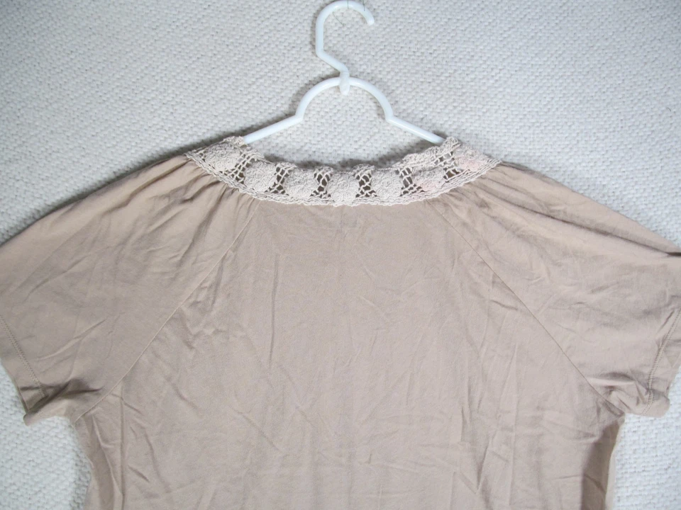 Женская блузка с бежевым кружевным воротником Basic Editions размер большой L/G вырез с замочной скважиной - Изображение 3 из 4