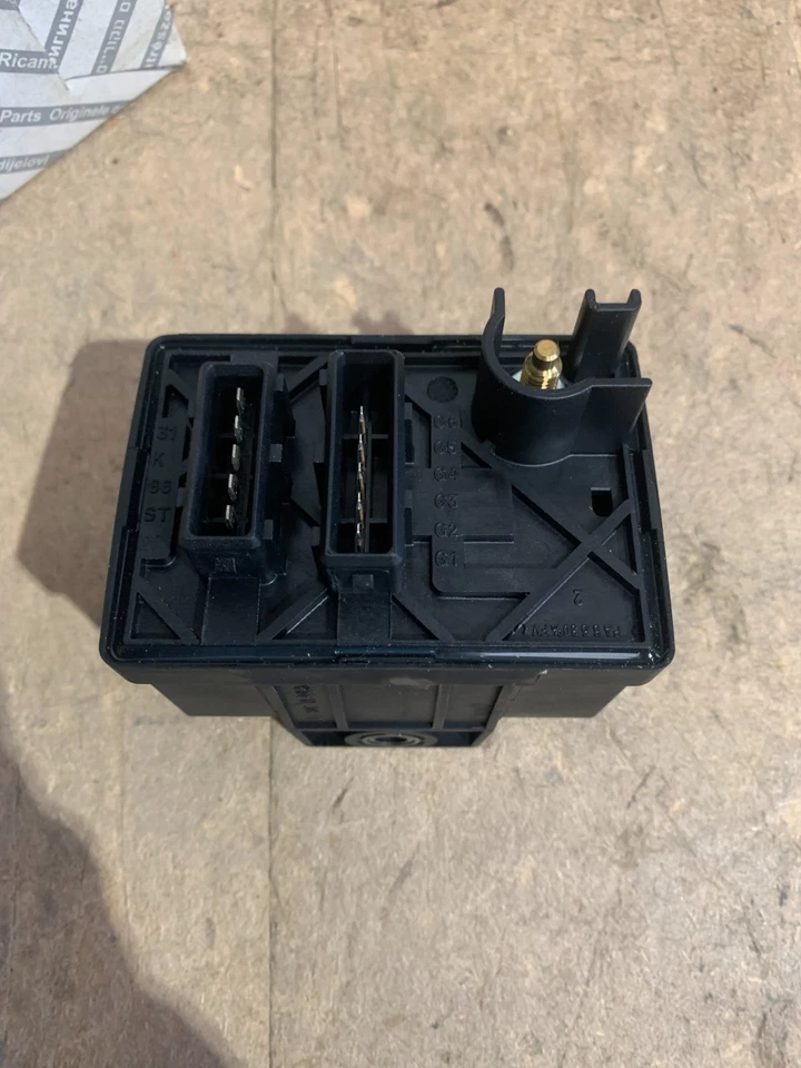 Unidad de control de bujía incandescente ALFA MITO,147,GT,156,159 51771823 51888255 60816316 Foto 2 de 4