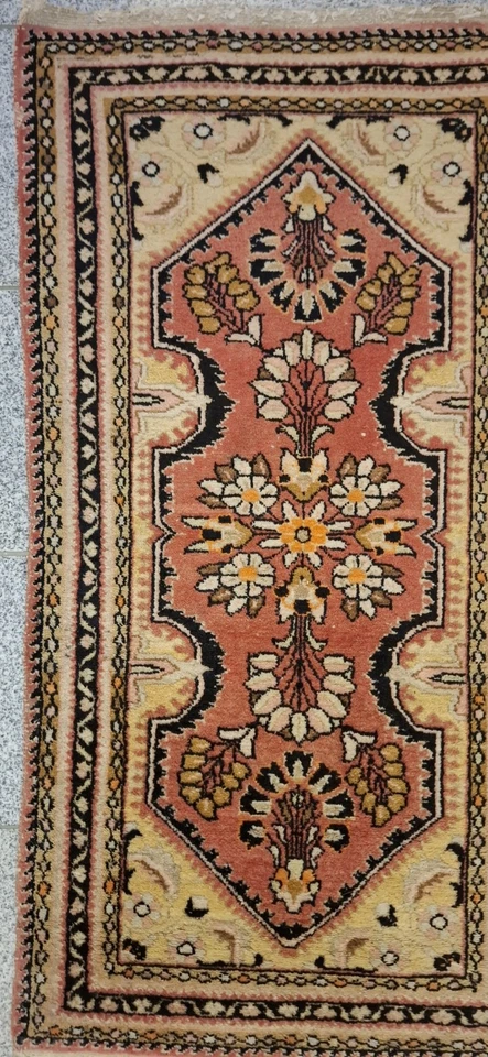 Kl. Orientteppich, Brücke, gebraucht, 65x118 cm - Bild 2 von 3