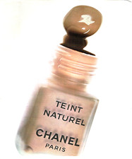 publicité Advertising 0623  1977   maquillage Chanel   fond teint