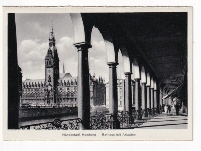 ancient postcard Hanseatic city of Hamburg City Hall with arcades // 86