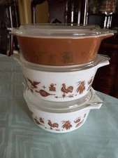 PYREX - 6pc. Gold, Brown, white EARLY AMERICAN Cinderella Casserole, Lid Set