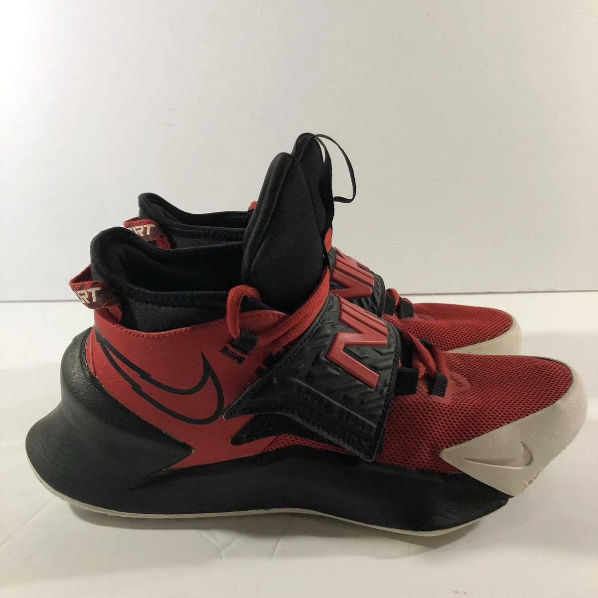 Boys basketball shoes size 4.5 hotsell