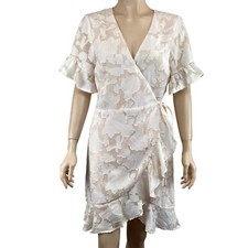 Gilli Women's Wrap Dress Medium Floral Ruffle Short Sleeve White/Beige