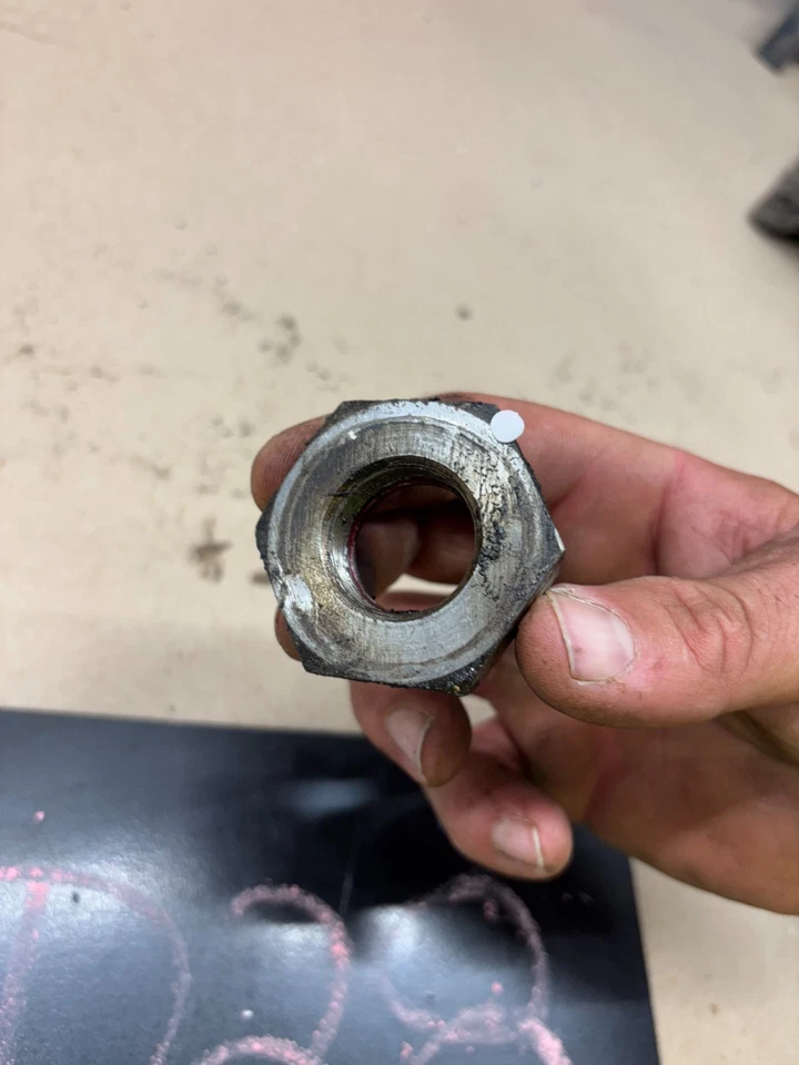 雪佛兰 GMC 卡车 SM465 SM 465 MUNCIE MANUAL TRANSMISSION TAIL YOKE MOUNT NUT — 第 4/4 张图片