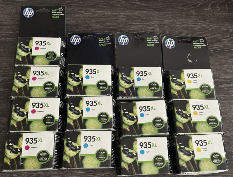 HP935XL Printer Ink  Lot of  13 - New *Expired*