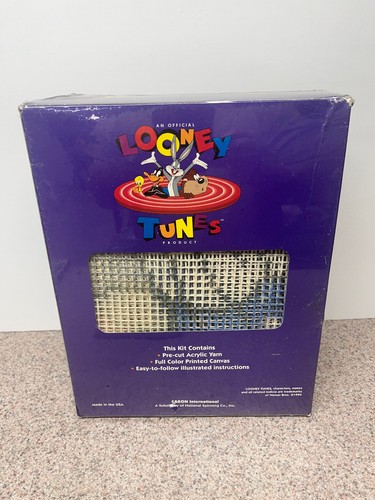 New Sealed Looney Tunes Bugs Bunny Santa Latch Hook Kit Caron 20x30 Christmas - Picture 2 of 2