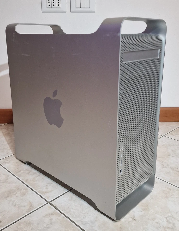 Apple Power Mac G5 - Doppio processore con Mouse e Tastiera - GUARDA IL VIDEO - Immagine 2 di 4