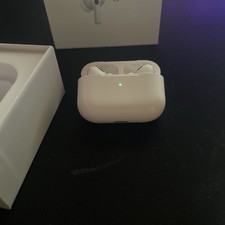 Apple AirPods Pro 2 Active Noise Cancelling Earbuds Magsafe Unused Open