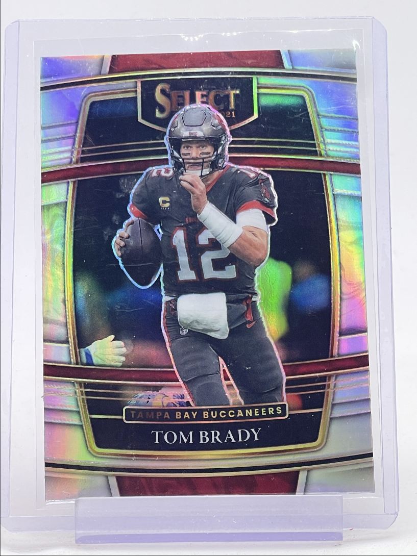 TOM BRADY 2021 SELECT CONCOURSE SILVER PRIZM BUCCANEERS Q5651