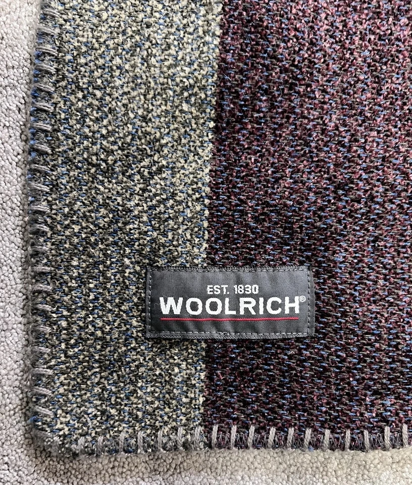 Woolrich Plaid Cozy Throw Blanket 50”x68” Wool Blend has a nice rustic charm - Image 4 of 4