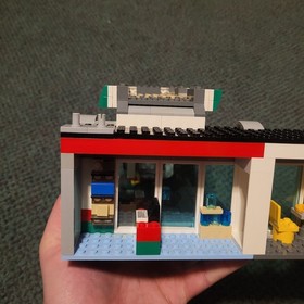 Lego City Service Station 60132 incomplete Read