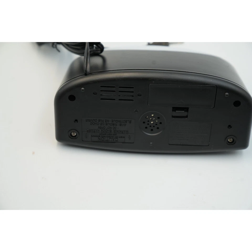 Reloj despertador digital con controles de estilo de teclado, batería de respaldo, fácil de usar Foto 3 de 4