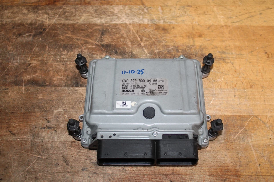 08-12 Mercedes W204 C300 E350 ECU ECM Engine Control Module Unit 2729000400 Foto 2 de 4