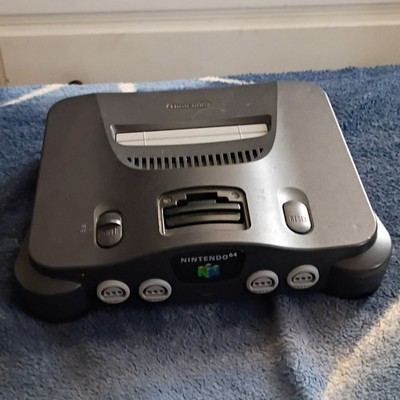 Nintendo 64 Gray Console w/ Controller, AV/Power, Mario Kart 64 NUS-001(USA)